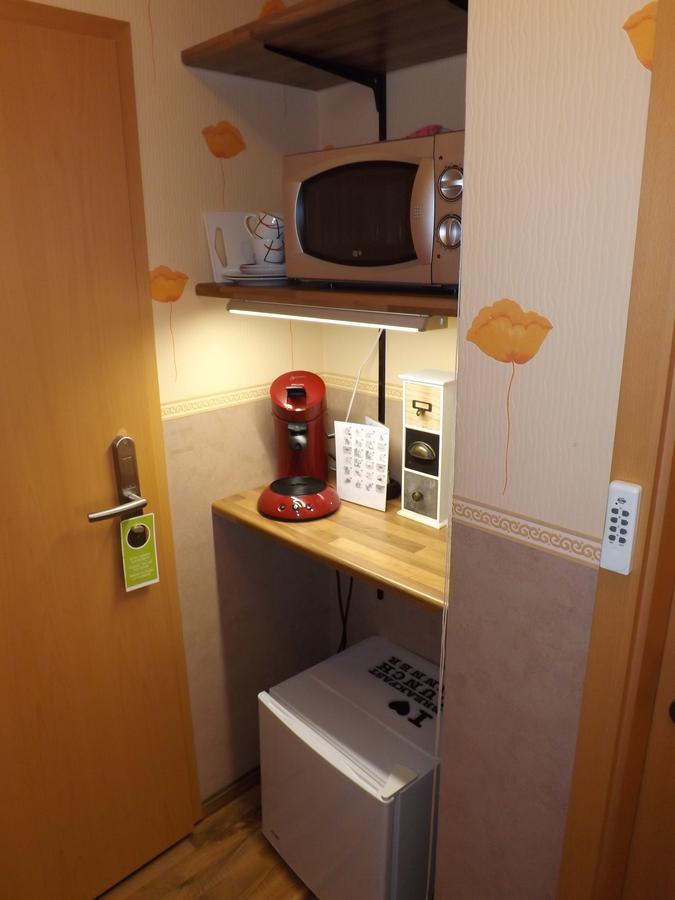 Haus Oberkassel Hotel Бон Екстериор снимка